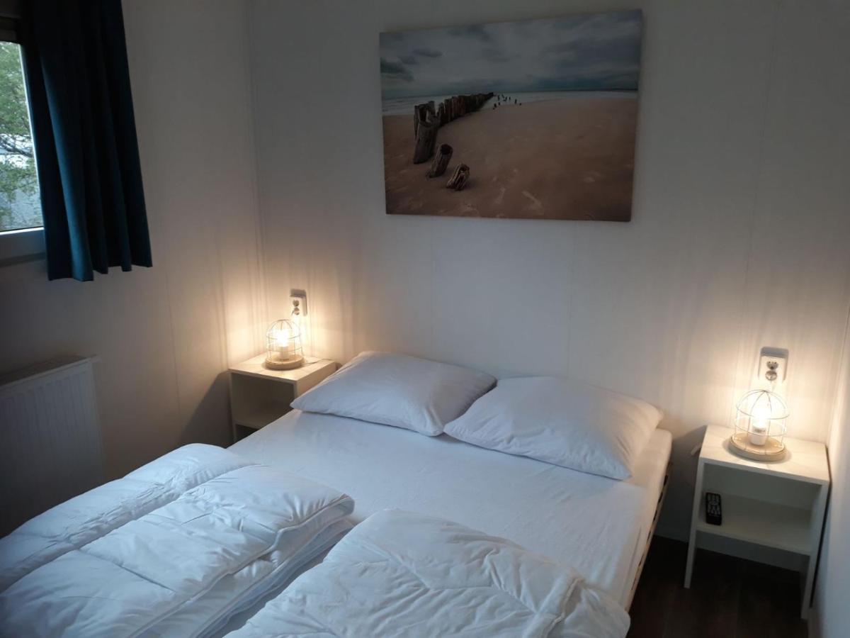 Camping De Duinhoeve Chalet Schelp Not For Companies Nieuw-Haamstede Esterno foto