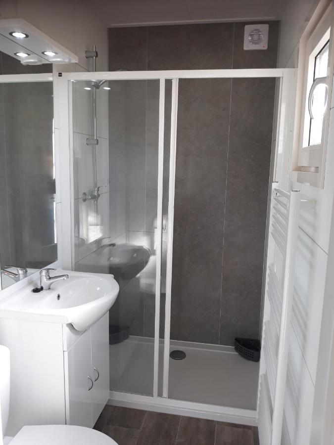 Camping De Duinhoeve Chalet Schelp Not For Companies Nieuw-Haamstede Esterno foto