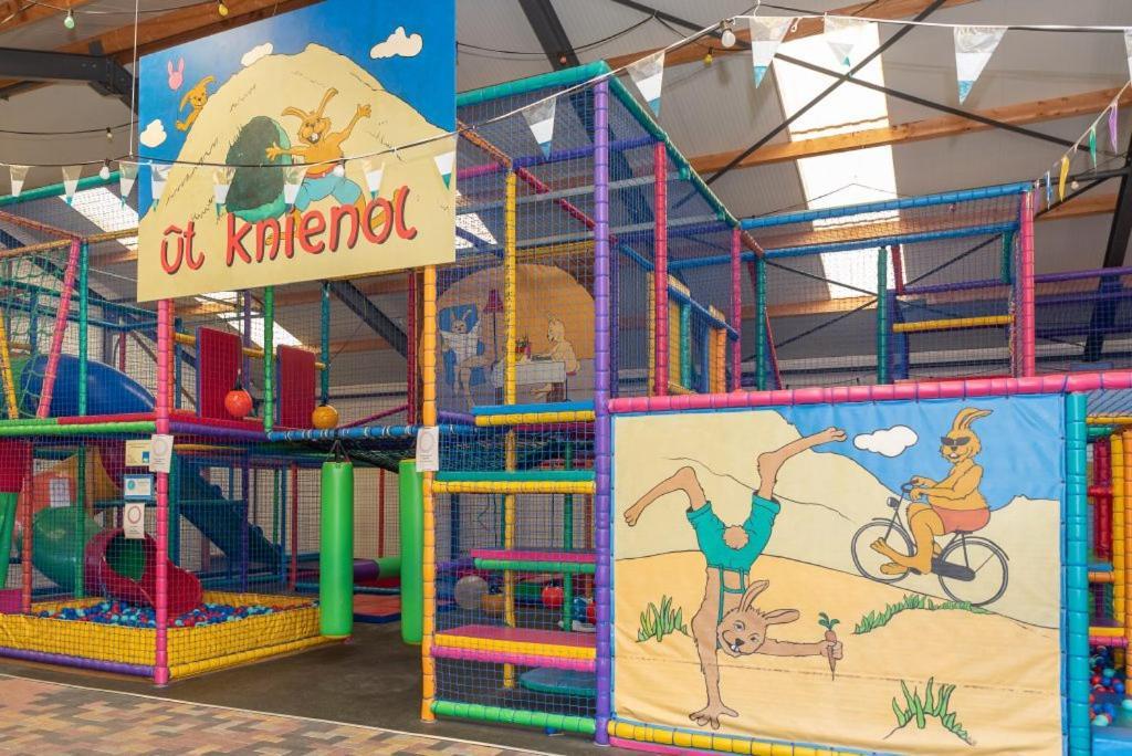 Camping De Duinhoeve Chalet Schelp Not For Companies Nieuw-Haamstede Esterno foto